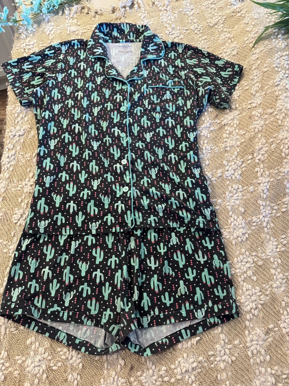 Sleepyheads Pajama Set Size L Button-Down Top & Shorts with Cactus Design
